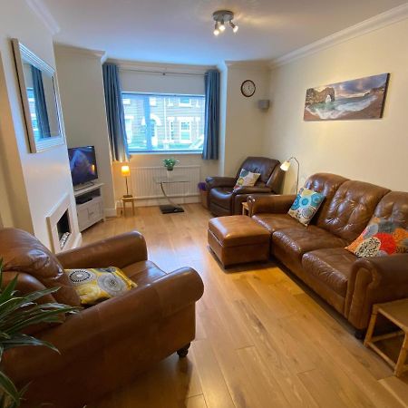 3 Double Bed House 10 Mins From Sandbanks Пул Екстериор снимка